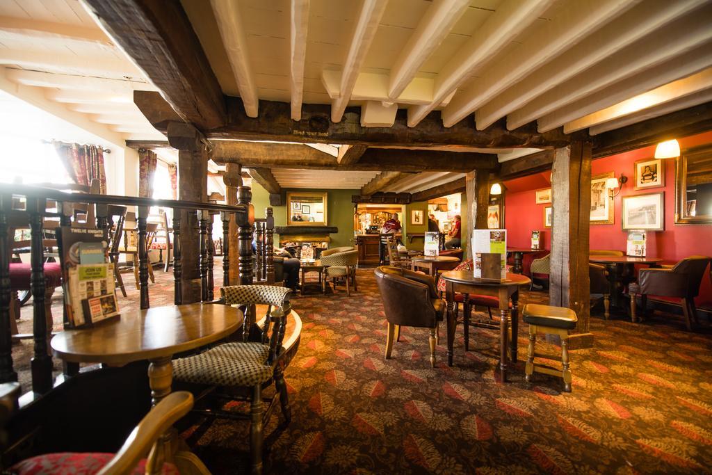 The Twelve Knights Hotel Port Talbot Exterior photo